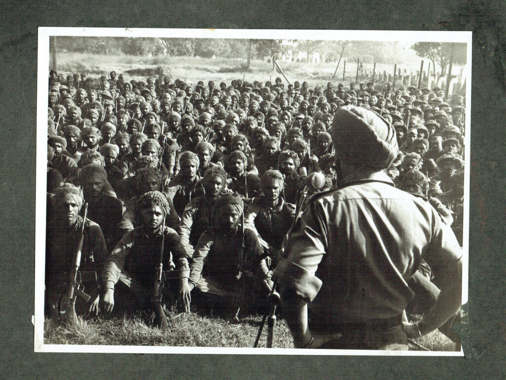 Lt Gen JS Arora addressing the troops of 14 Punjab