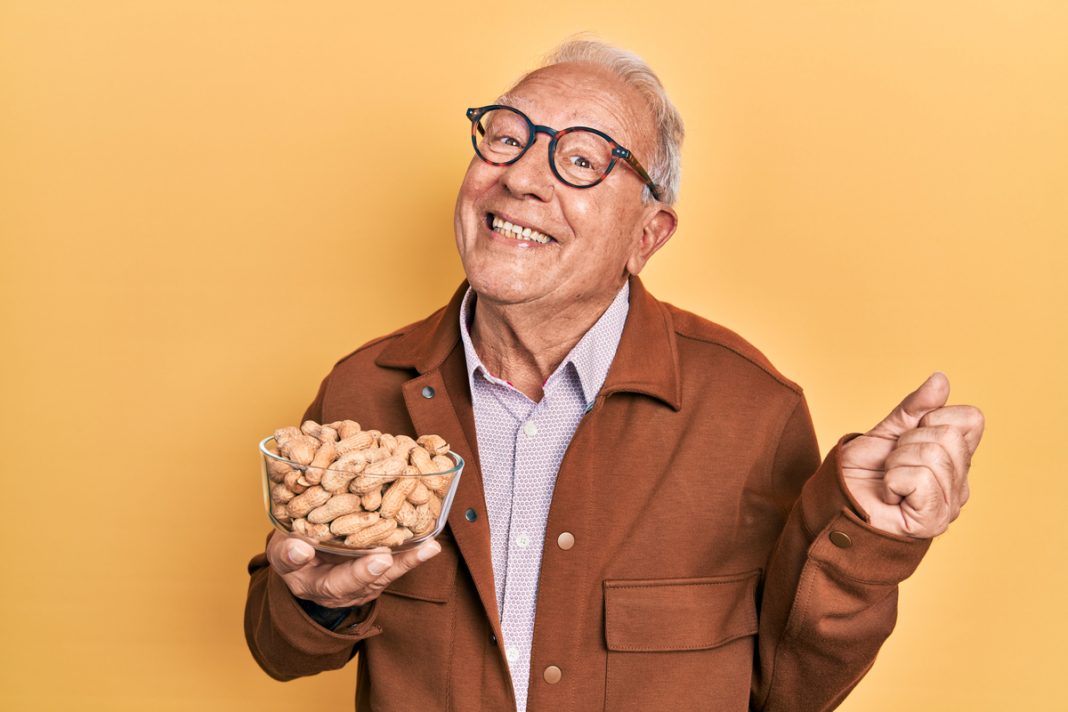 Should Men Eat Peanuts?