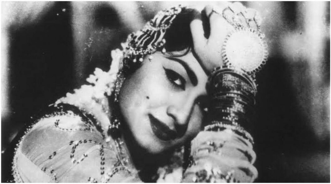 Minoo Mumtaz - Top Songs