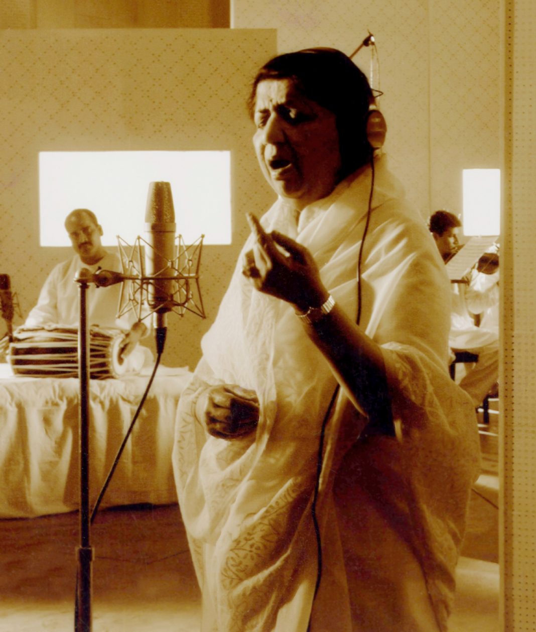 Lata Didi A Tribute - by Harsh Goenka