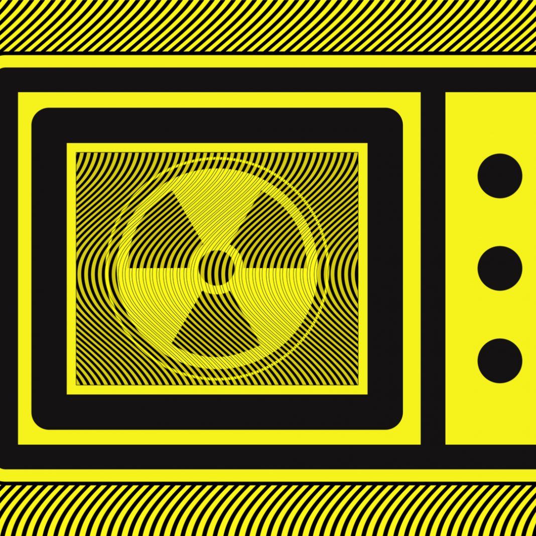 Microwave ovens and health: To nuke or not to nuke?