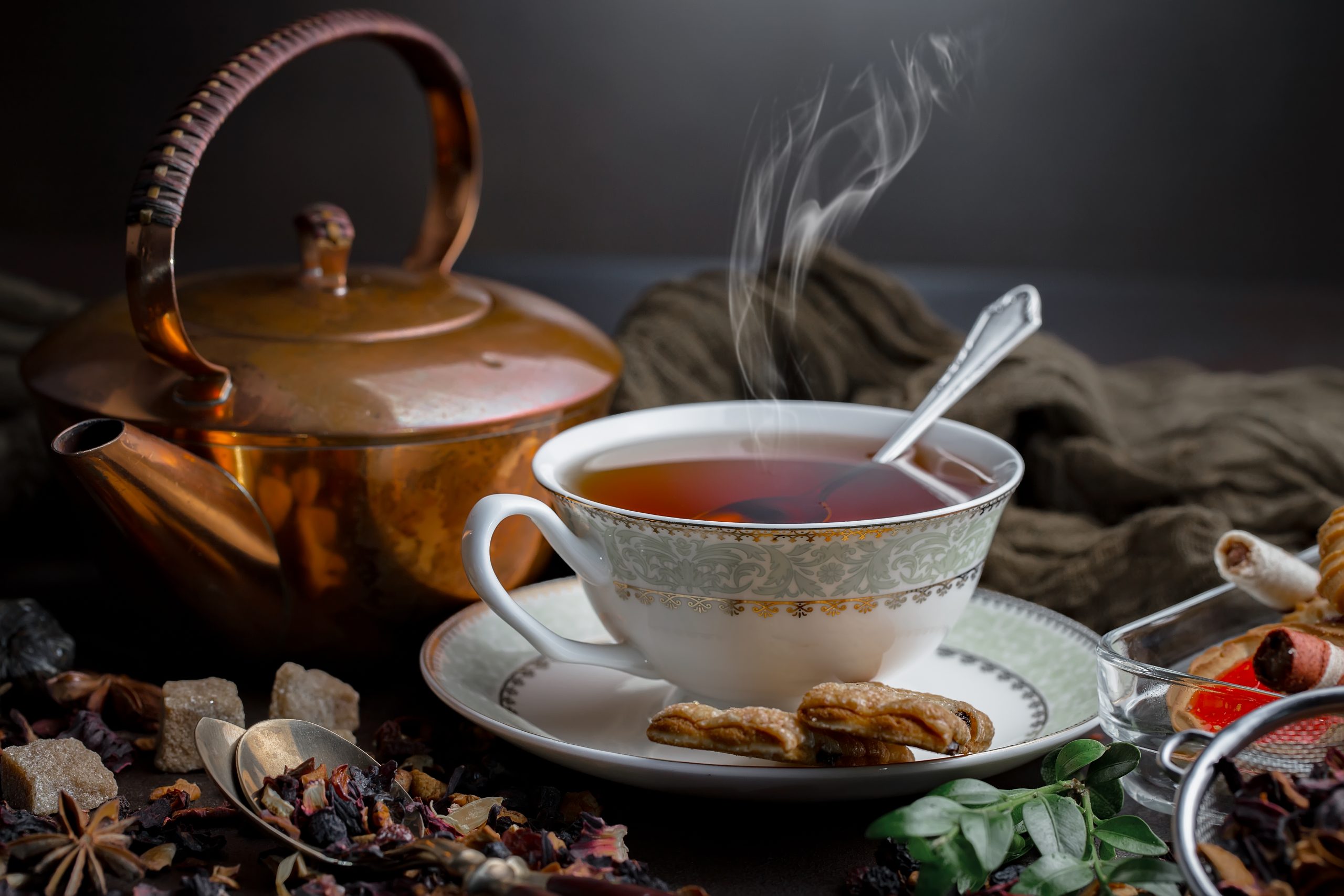 There's a lot to gain from drinking black tea - Seniors Today
