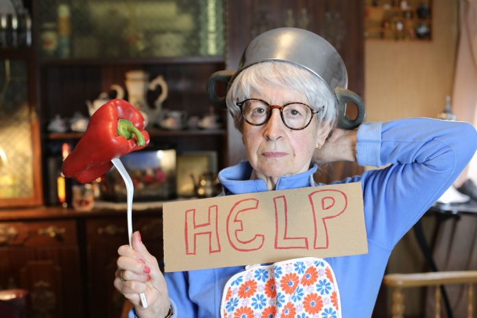 Senior-woman-asking-help