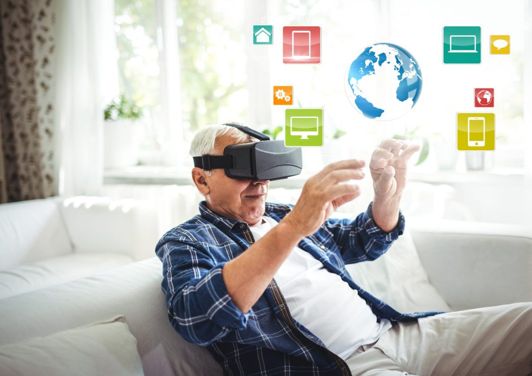 4 Ways Virtual Reality Improves Senior Living