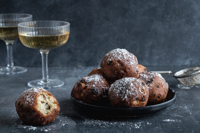 A,Stack,Of,Traditional,Oliebollen,(translation:,Dutch,Dough,Fritters),With