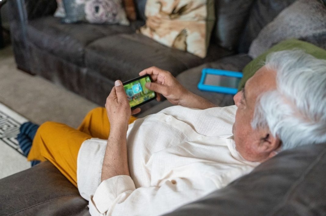Are Mobile Games Good for You? The Benefits — and the Downsides — for Older Adults
