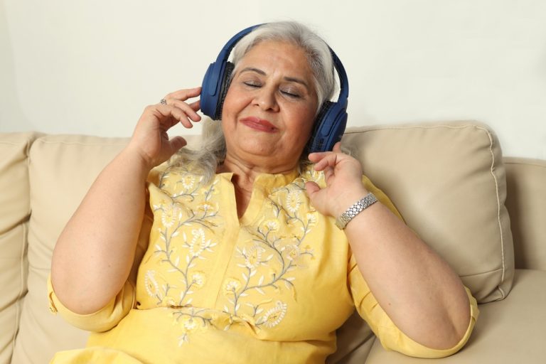 The Healing Hum: What Humming and Aum Can Do for Your Body and Mind